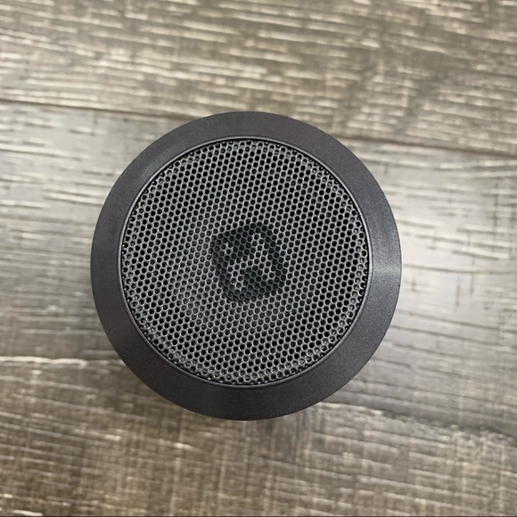 iHome Bluetooth speaker - Picture 4 of 6